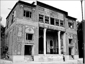 در سال 1381 باغ دلگشا شیراز، در فهرست میراث ملی ایران قرار گرفت.